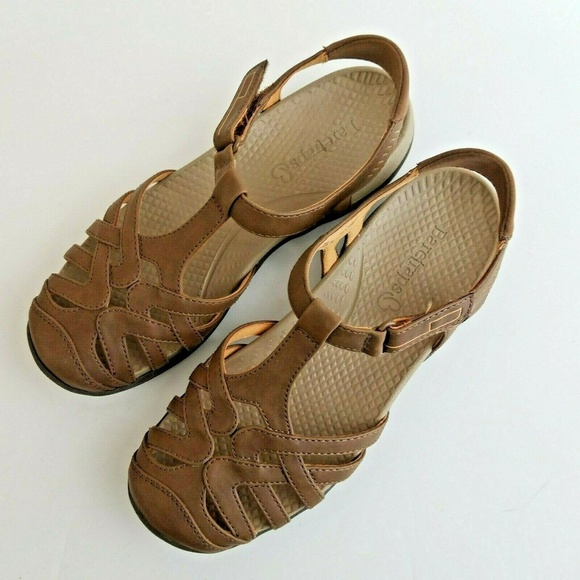 baretraps delly rebound technology sandals